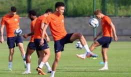 泰山球队爆料新闻报道,揭秘球队幕后故事